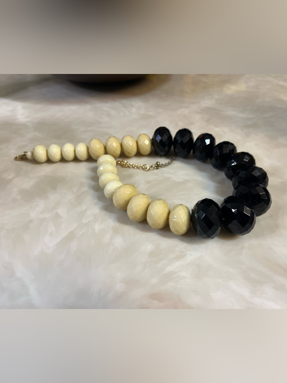 ✨2/$15✨ Cream and Black Faceted Bead Necklace